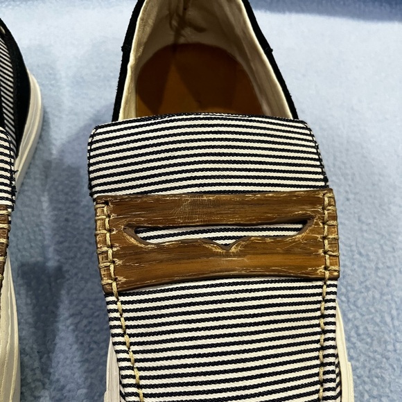Solewood Men's Penny Loafer, Blue & White Stripes, Size 9M - Picture 2 of 7